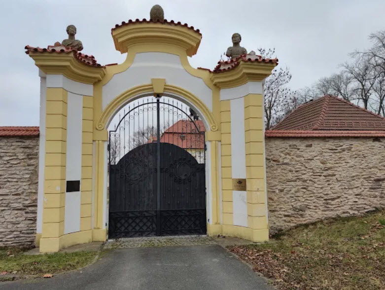 Zámek Radovesnice, Czech Republic (Czechia)